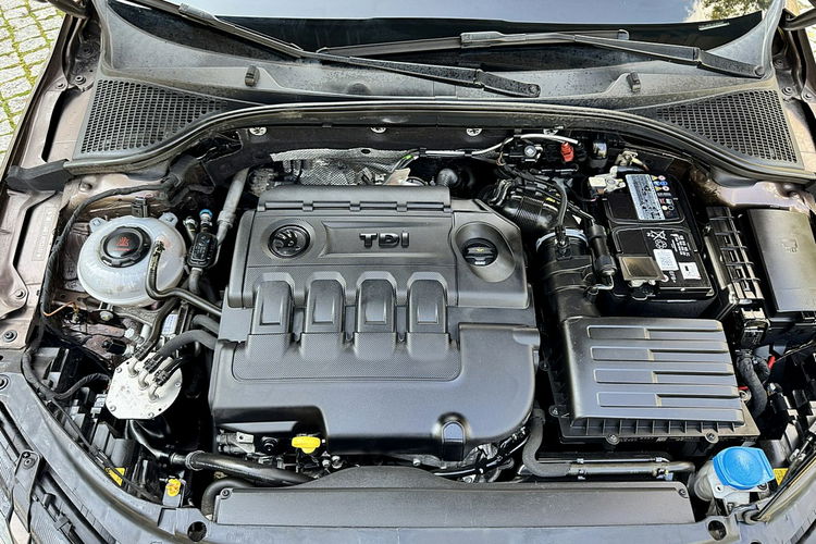 Skoda Octavia FULL LED Navi Gwarancja zdjęcie 23