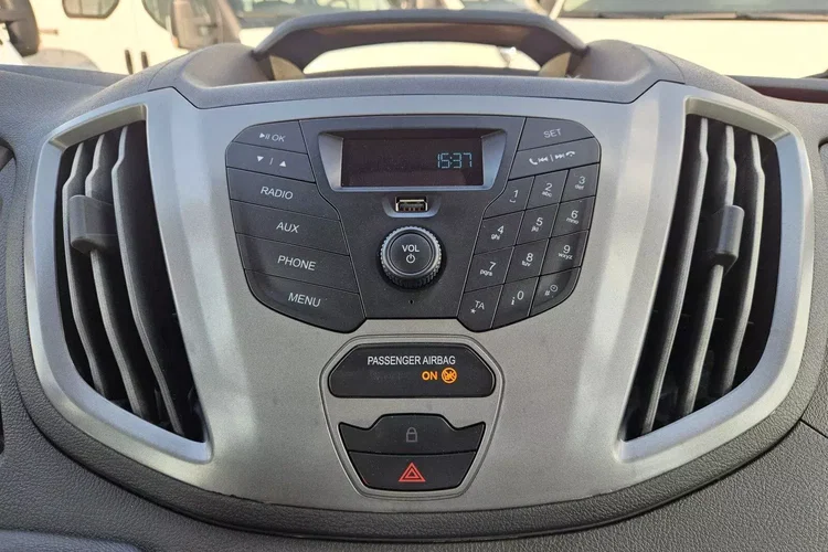 Ford transit DoKa 7 osób 54999zł NETTO 2.0TdCi/170KM zdjęcie 26