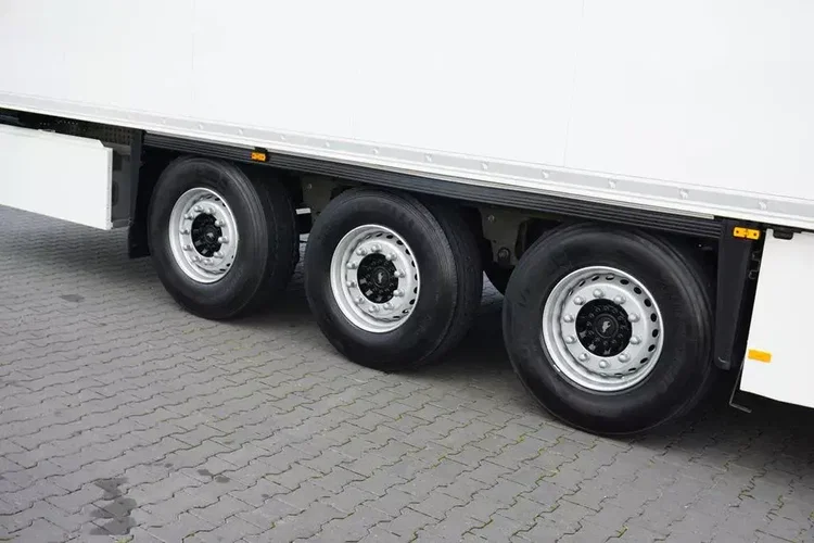 CHŁODNIA / SCHMITZ CARGOBULL TKM / MULTITEMPERATURA zdjęcie 9