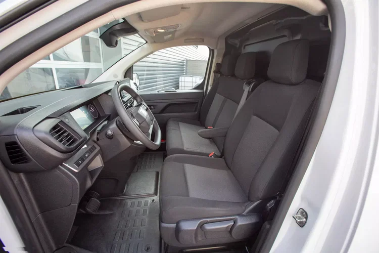 Fiat Scudo 180KM AUTOMAT 2.0 L3H1 zdjęcie 19