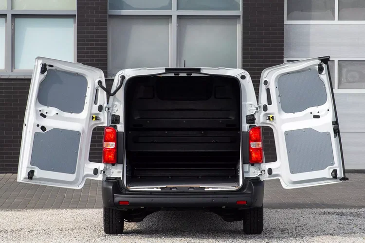 Fiat Scudo 180KM AUTOMAT 2.0 L3H1 zdjęcie 15