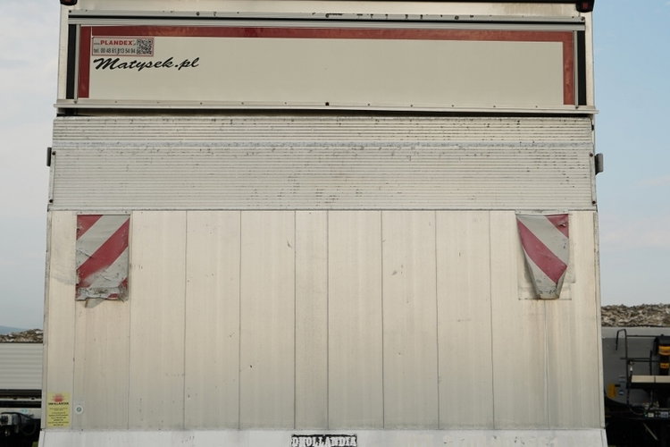 Mercedes ATEGO 1621 / KONTENER 5.6 M / 4x2 / WINDA D HOLLANDIA - 1500 KG / MANUAL / PO KONTRAKCIE SERWISOWYM zdjęcie 16