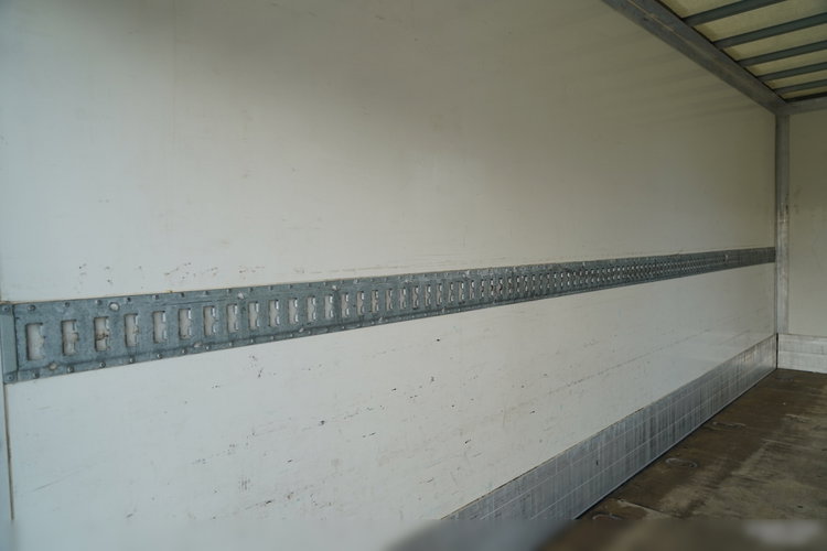 Mercedes ATEGO 1621 / KONTENER 5.6 M / 4x2 / WINDA D HOLLANDIA - 1500 KG / MANUAL / PO KONTRAKCIE SERWISOWYM zdjęcie 23