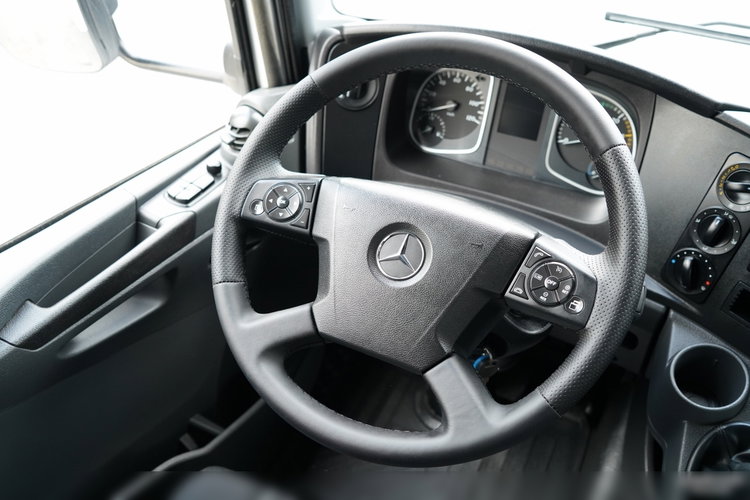 Mercedes ATEGO 1621 / KONTENER 5.6 M / 4x2 / WINDA D HOLLANDIA - 1500 KG / MANUAL / PO KONTRAKCIE SERWISOWYM zdjęcie 35