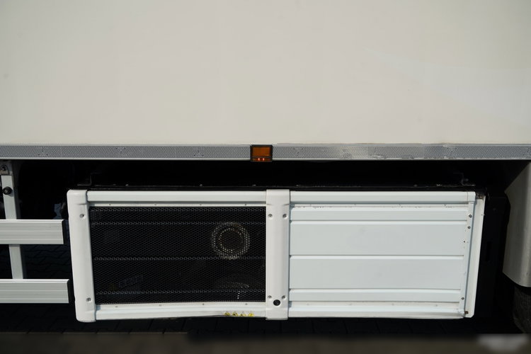 Scania R 410 / 6X2 / CHŁODNIA / SOLÓWKA / AGREGAT CARRIER / MULTITEMPERATURA / WINDA DHOLLANDIA / OŚ PODNOSZONA /  zdjęcie 19