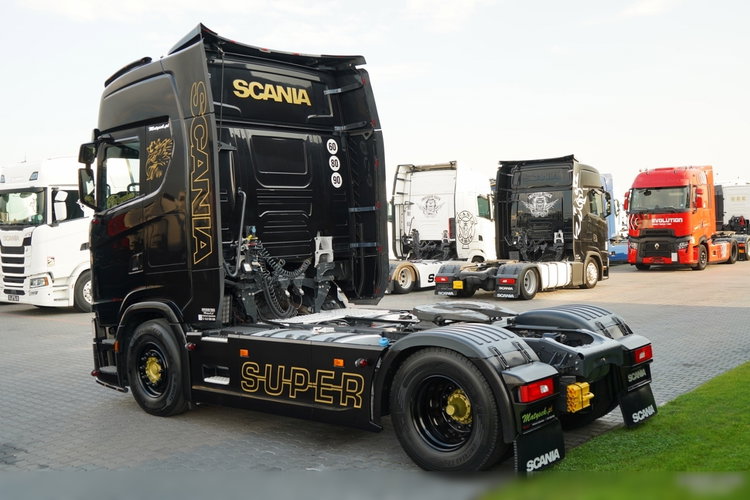 Scania S 500 / RETARDER / KLIMA POSTOJOWA / CAŁA NA PODUSZKACH / OPONY 100% / NAVI / PO KONTRAKCIE SERWISOWYM zdjęcie 10