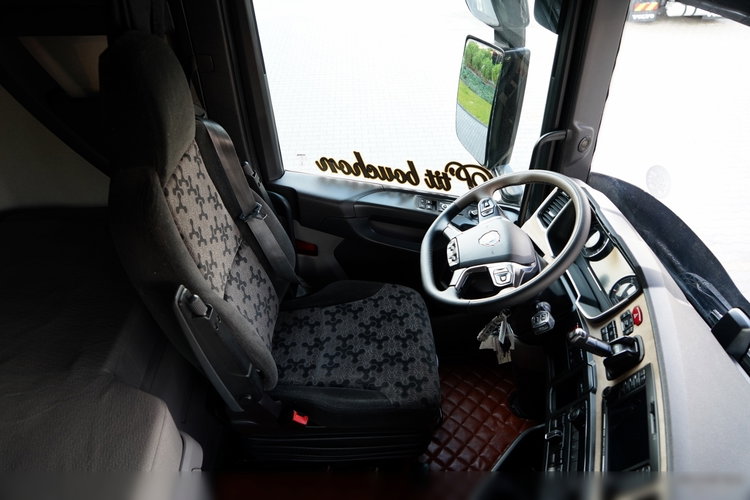 Scania S 500 / RETARDER / KLIMA POSTOJOWA / CAŁA NA PODUSZKACH / OPONY 100% / NAVI / PO KONTRAKCIE SERWISOWYM zdjęcie 30