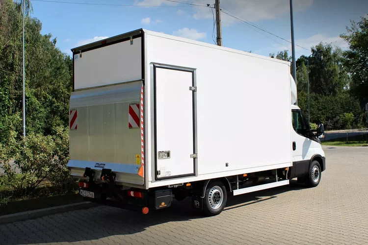 Iveco Daily 35S18 kontener 9eu palet + winda Dhollandia750kg zdjęcie 11