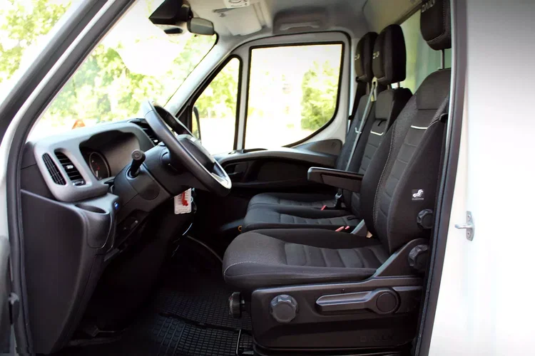 Iveco Daily 35S18 kontener 9eu palet + winda Dhollandia750kg zdjęcie 22