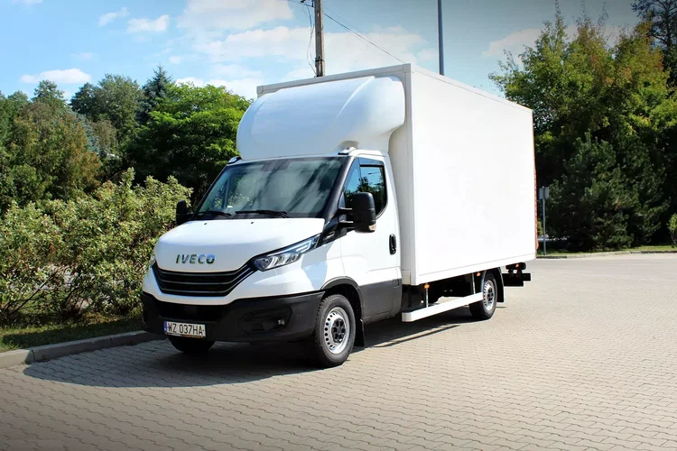 Iveco Daily 35S18 kontener 9eu palet + winda Dhollandia750kg zdjęcie 3