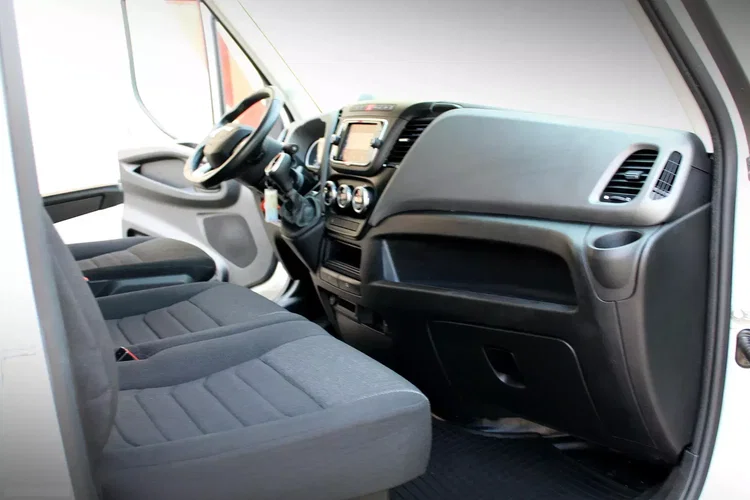 Iveco Daily 35S18 kontener 9eu palet + winda Dhollandia750kg zdjęcie 31