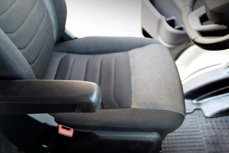 Iveco Daily 35S18 kontener 9eu palet + winda Dhollandia750kg zdjęcie 33