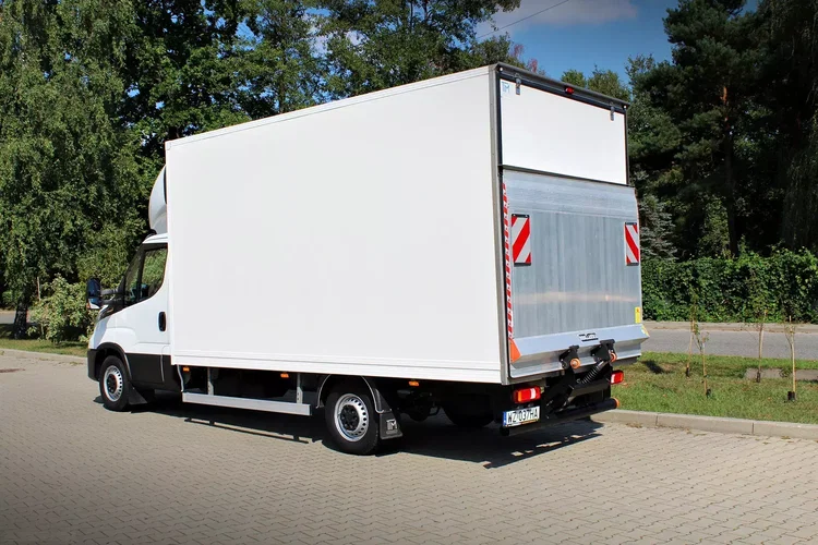 Iveco Daily 35S18 kontener 9eu palet + winda Dhollandia750kg zdjęcie 6