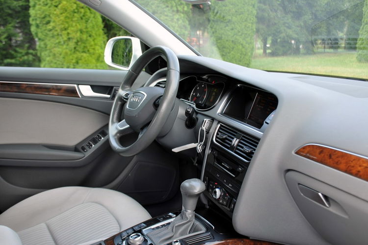 Audi A4 3.0TDI(204KM) Lift Bi-Xenon Led Klimatronik Chrom Parktronik Alu16"ASO zdjęcie 18