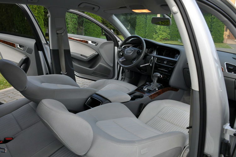 Audi A4 3.0TDI(204KM) Lift Bi-Xenon Led Klimatronik Chrom Parktronik Alu16"ASO zdjęcie 23