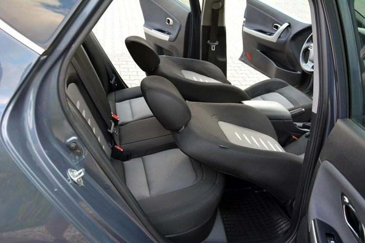Kia Cee'd Lift Duża Navi Kamera Ledy Klimatronic Grzana kierownica Parktronic zdjęcie 17