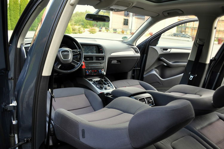 Audi Q5 2.0TDI(143KM) 2xS-Line Navi MMI Panorama Welur Klimatronik Alu18"ASO zdjęcie 29