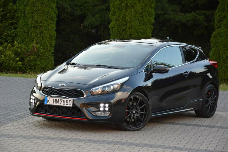 Kia Pro Cee'd GT Navi Panorama Ledy Bixenon Skóry Recaro Kamera Grzana kierownica zdjęcie 10