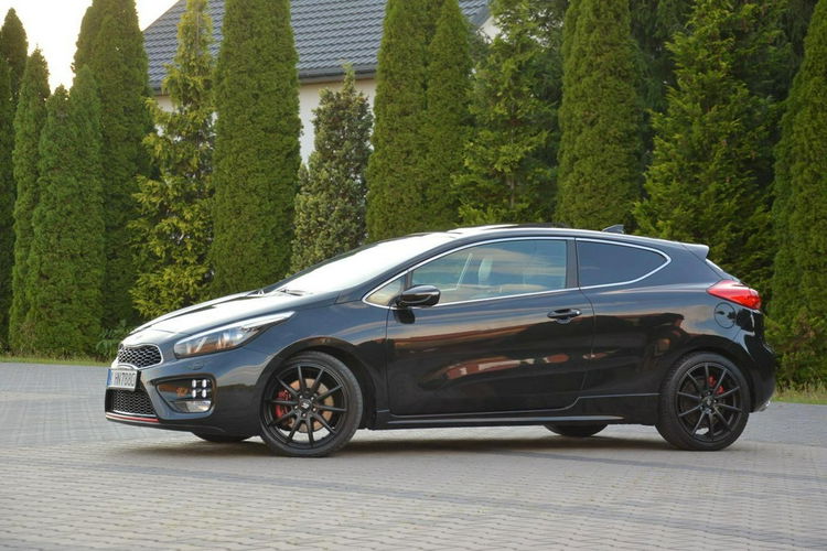 Kia Pro Cee'd GT Navi Panorama Ledy Bixenon Skóry Recaro Kamera Grzana kierownica zdjęcie 11