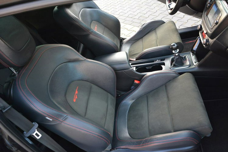 Kia Pro Cee'd GT Navi Panorama Ledy Bixenon Skóry Recaro Kamera Grzana kierownica zdjęcie 17