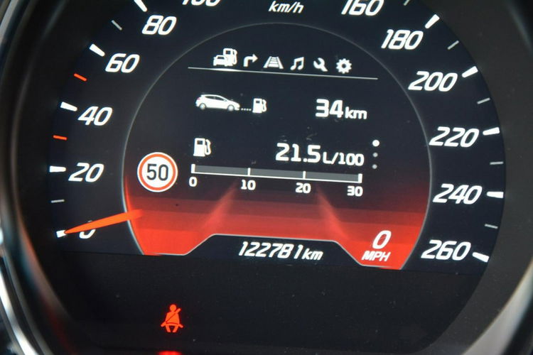 Kia Pro Cee'd GT Navi Panorama Ledy Bixenon Skóry Recaro Kamera Grzana kierownica zdjęcie 23