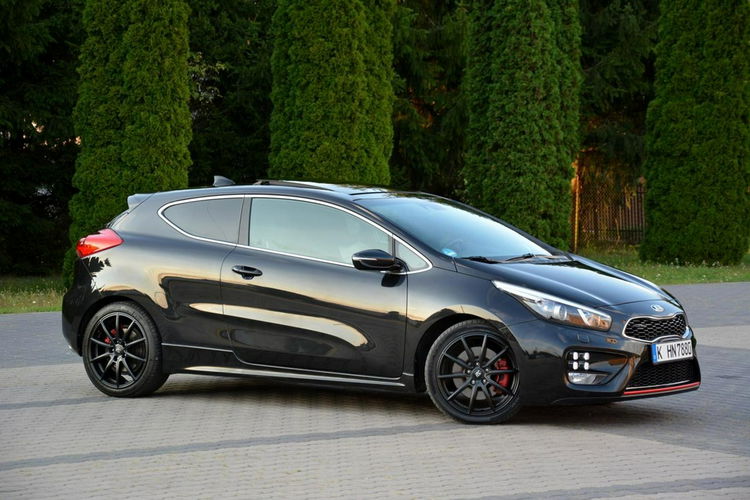 Kia Pro Cee'd GT Navi Panorama Ledy Bixenon Skóry Recaro Kamera Grzana kierownica zdjęcie 3