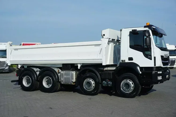 Iveco / TRAKKER / 480 / E 6 / WYWROTKA / 8 X 4 / HYDROBURTA / RETARDER zdjęcie 34