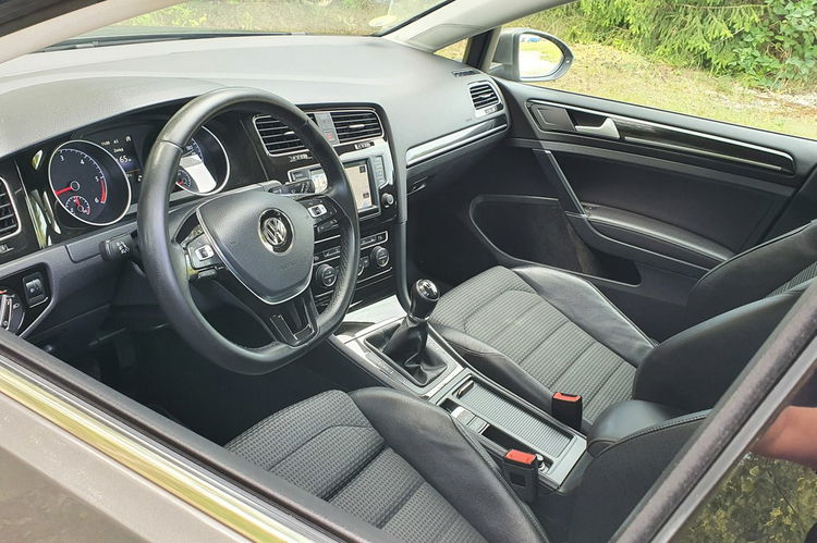 Volkswagen Golf 1.6 TDI # Highline # Navi # Climatronic # Kamera # PółSkóra # MegaStan zdjęcie 11