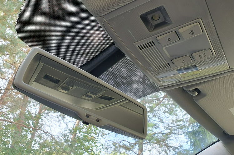 Volkswagen Golf 1.6 TDI # Highline # Navi # Climatronic # Kamera # PółSkóra # MegaStan zdjęcie 21