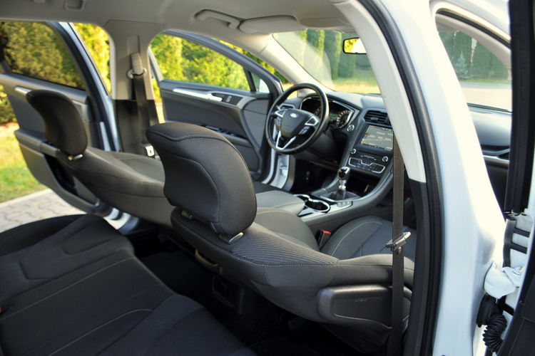 Ford Mondeo 2.0TDCI(180KM) Duża Navi Welur Asys.Pasa 2xPDC Keyless Go Alu17"ASO zdjęcie 24