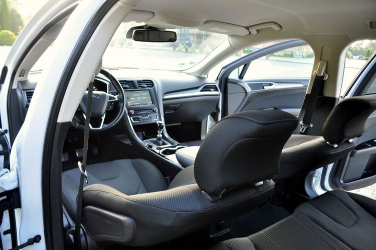 Ford Mondeo 2.0TDCI(180KM) Duża Navi Welur Asys.Pasa 2xPDC Keyless Go Alu17"ASO zdjęcie 28