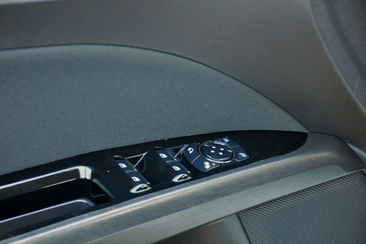 Ford Mondeo 2.0TDCI(180KM) Duża Navi Welur Asys.Pasa 2xPDC Keyless Go Alu17"ASO zdjęcie 37