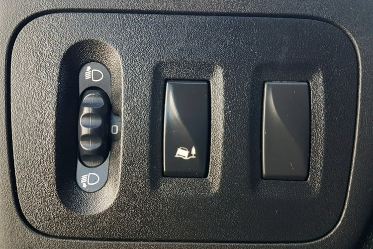 Renault Master KONTENER 8EP 4.21x2.23x2.22 KLIMA MANUAL KRAJOWY 6-BIEGÓW zdjęcie 24