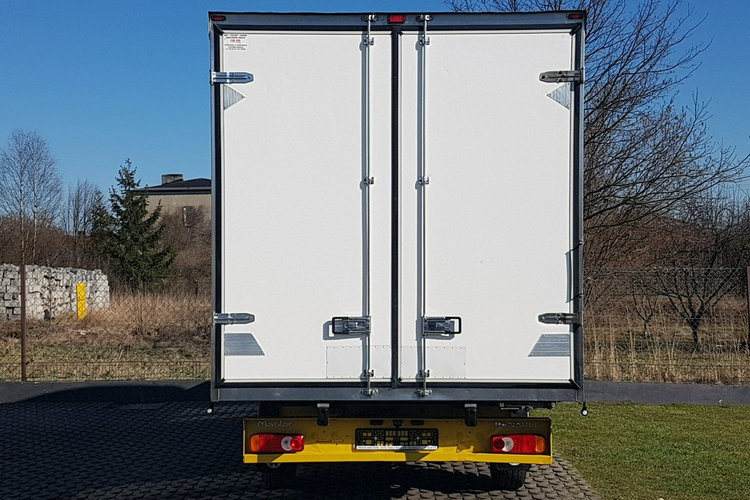 Renault Master KONTENER 8EP 4.21x2.23x2.22 KLIMA MANUAL KRAJOWY 6-BIEGÓW zdjęcie 16