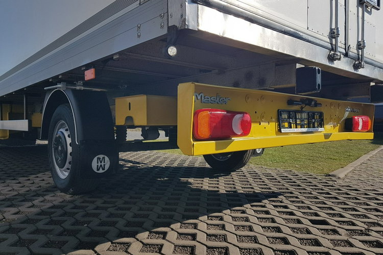 Renault Master KONTENER 8EP 4.21x2.23x2.22 KLIMA MANUAL KRAJOWY 6-BIEGÓW zdjęcie 31