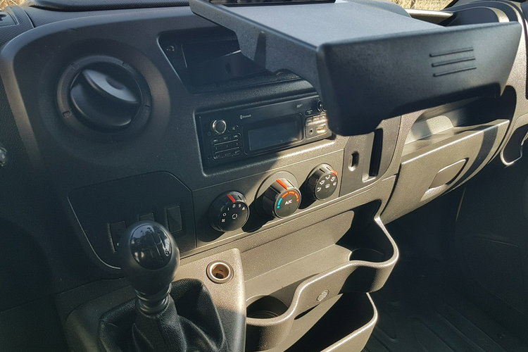 Renault Master KONTENER 8EP 4.21x2.23x2.22 KLIMA MANUAL KRAJOWY 6-BIEGÓW zdjęcie 32