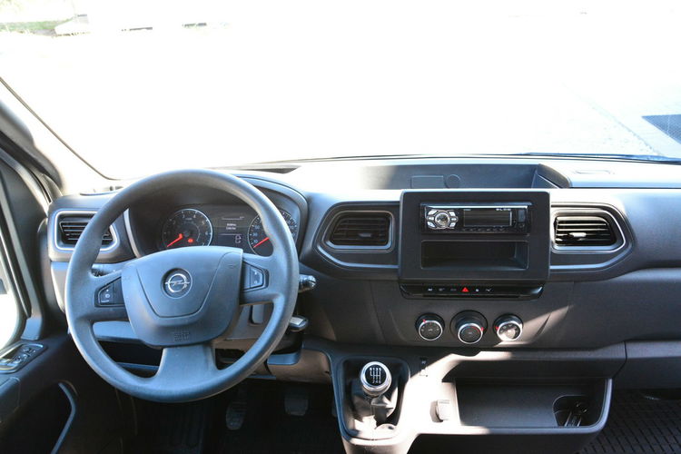 Opel Movano max 9 osobowy lift niski przebieg zdjęcie 6