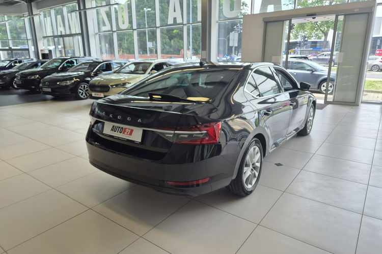 Skoda Superb zdjęcie 3