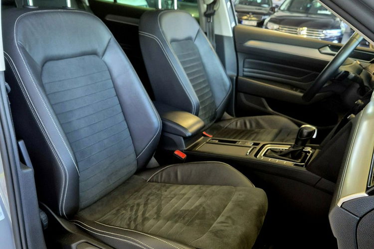 Volkswagen Passat zdjęcie 17