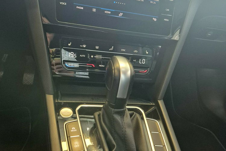 Volkswagen Passat zdjęcie 22