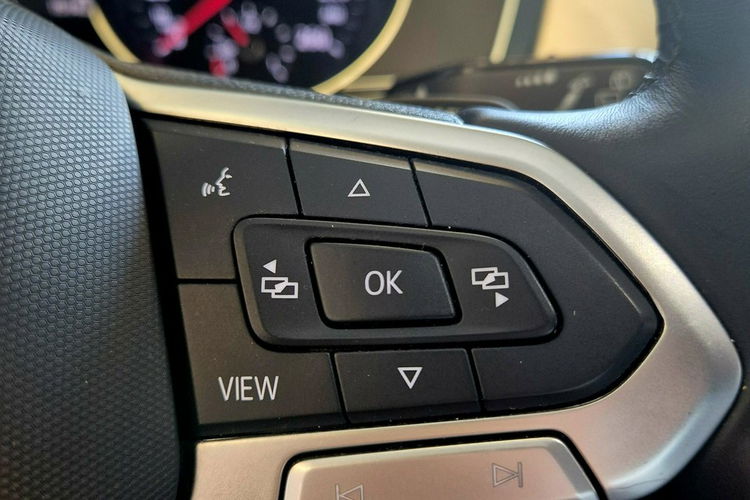 Volkswagen Passat zdjęcie 23