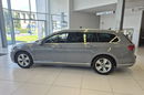 Volkswagen Passat zdjęcie 8