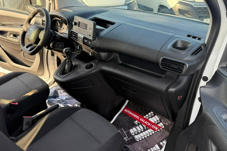 Toyota ProAce City / SALON PL / 5 OSÓB / 2 x boczne drzwi / Klimatyzacja / Gwarancja zdjęcie 6