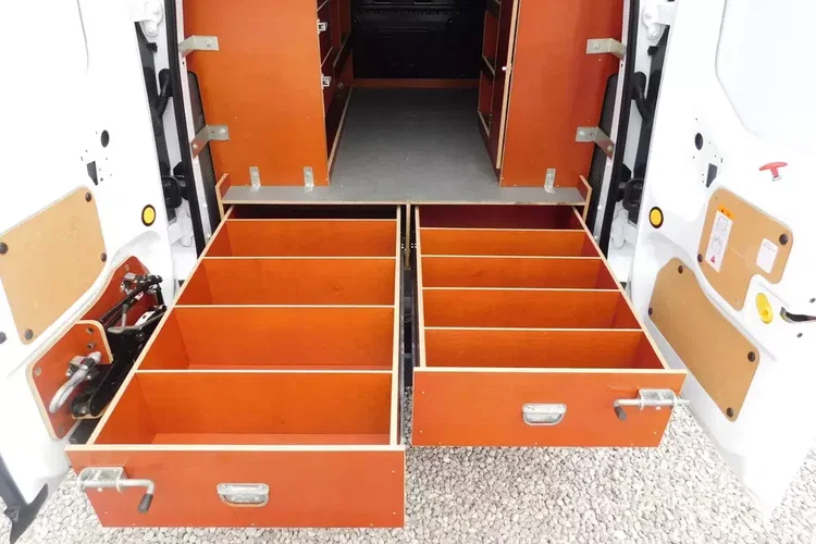 Ford Connect zdjęcie 4