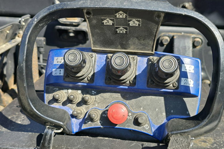 18.280 4x4 MAN 18.280 4x4 / Wywrotka MEILLER + HDS Palfinger PK10501 zdjęcie 9