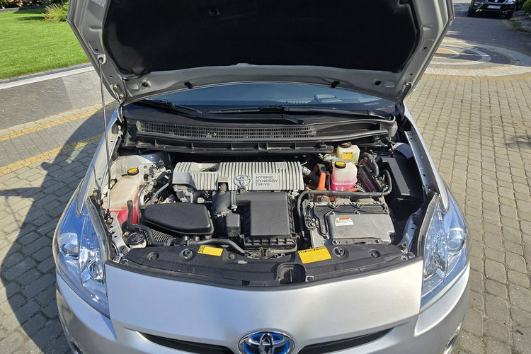 Toyota Prius Hybrid 1.8 VVT-I E-CVT I-właściciel / 62-tyś przebiegu zdjęcie 22