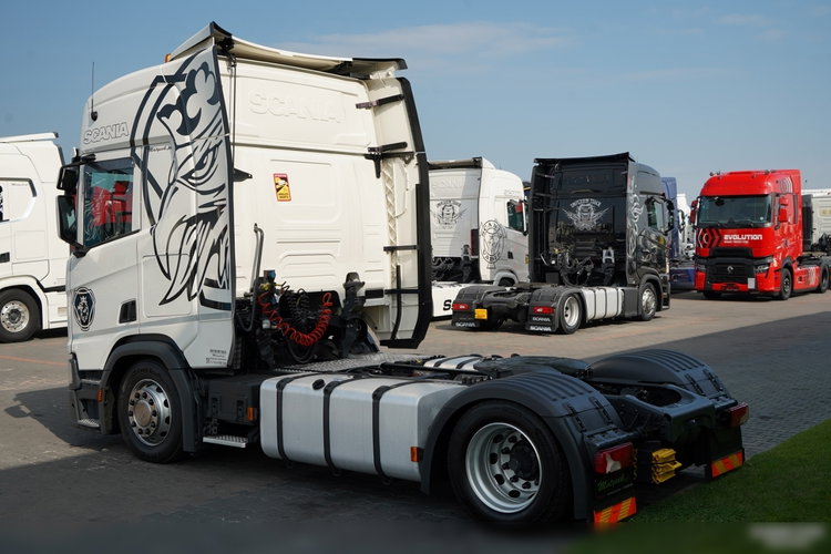 Scania R 500 / MEGA / RETARDER / KLIMA POSTOJOWA / LOW DECK  2021 ROK / PO KONTRAKCIE SERWISOWYM zdjęcie 9