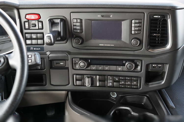 Scania R 500 / MEGA / RETARDER / KLIMA POSTOJOWA / LOW DECK  2021 ROK / PO KONTRAKCIE SERWISOWYM zdjęcie 33