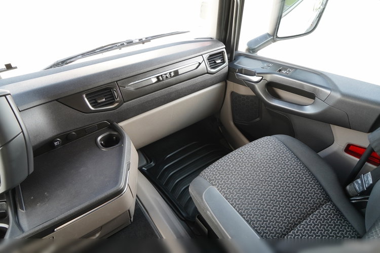 Scania R 500 / MEGA / RETARDER / KLIMA POSTOJOWA / LOW DECK  2021 ROK / PO KONTRAKCIE SERWISOWYM zdjęcie 35