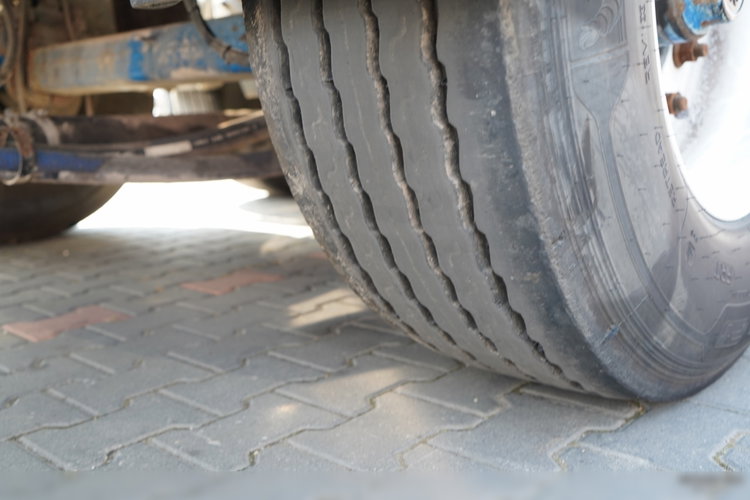 Feldbinder / CEMENTONACZEPA / 3 KOMORY / 36 000 L / SILOS / DO MATERIAŁÓW SYPKICH / ALUFELGI zdjęcie 15